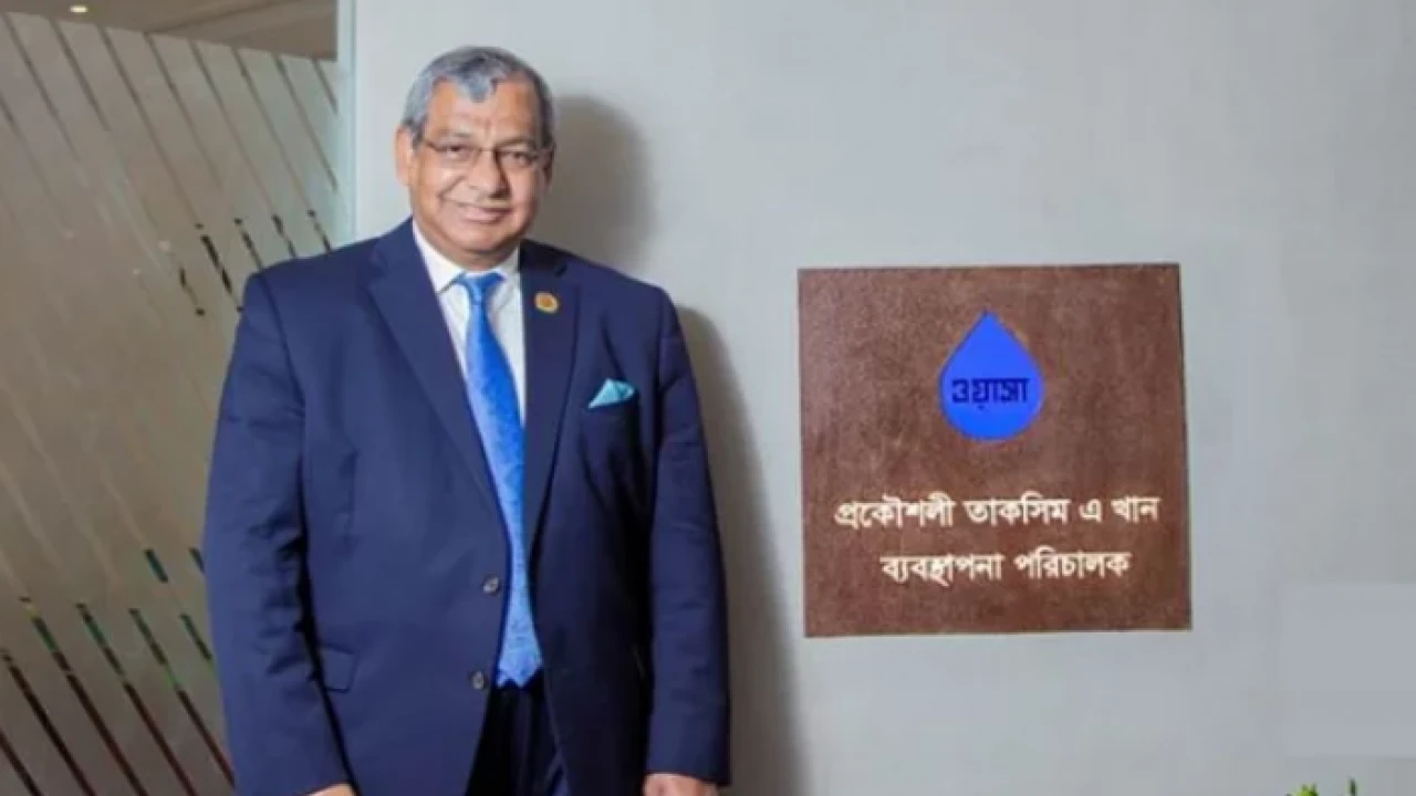 তাকসিম এ খানের দেশত্যাগে নিষেধাজ্ঞা