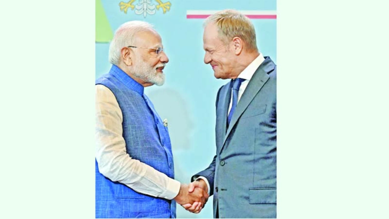 এখন ‘কাছে আসা’র নীতি নয়াদিল্লির