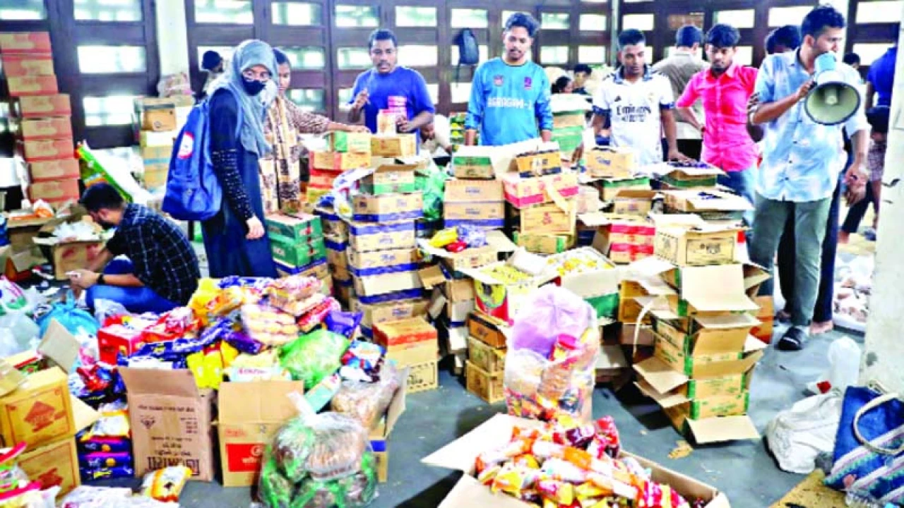 ভারতের বিরুদ্ধে ক্ষোভ উগরে দিচ্ছেন শিক্ষার্থীরা