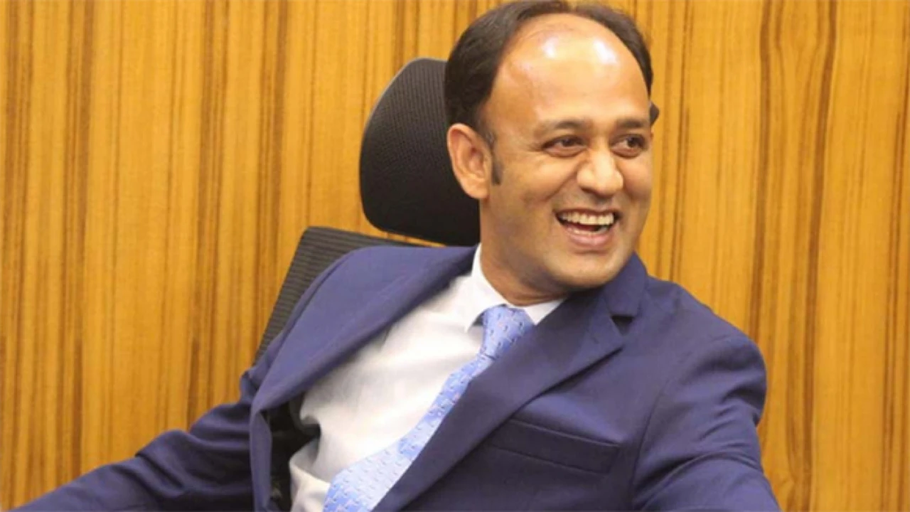 হত্যা মামলায় ফাঁসলেন ব্যারিস্টার সুমন