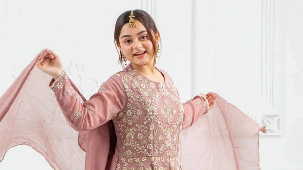 বন্যার্তদের পাশে থাকার আহ্বান লুবাবার, টানলেন ‘হাউন আংকেল’প্রসঙ্গ