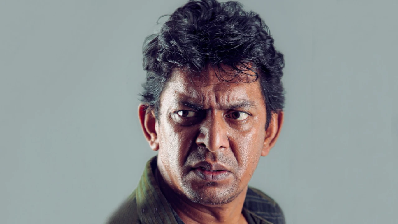 বন্যার্তদের পাশে দাঁড়াতে চেয়ে কটাক্ষের মুখে চঞ্চল চৌধুরী