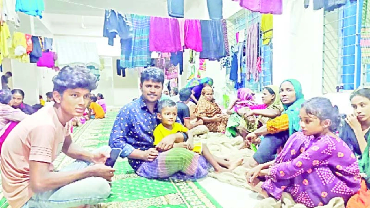 অসহায় মানুষের পাশে পিএইচপি ফ্যামিলি