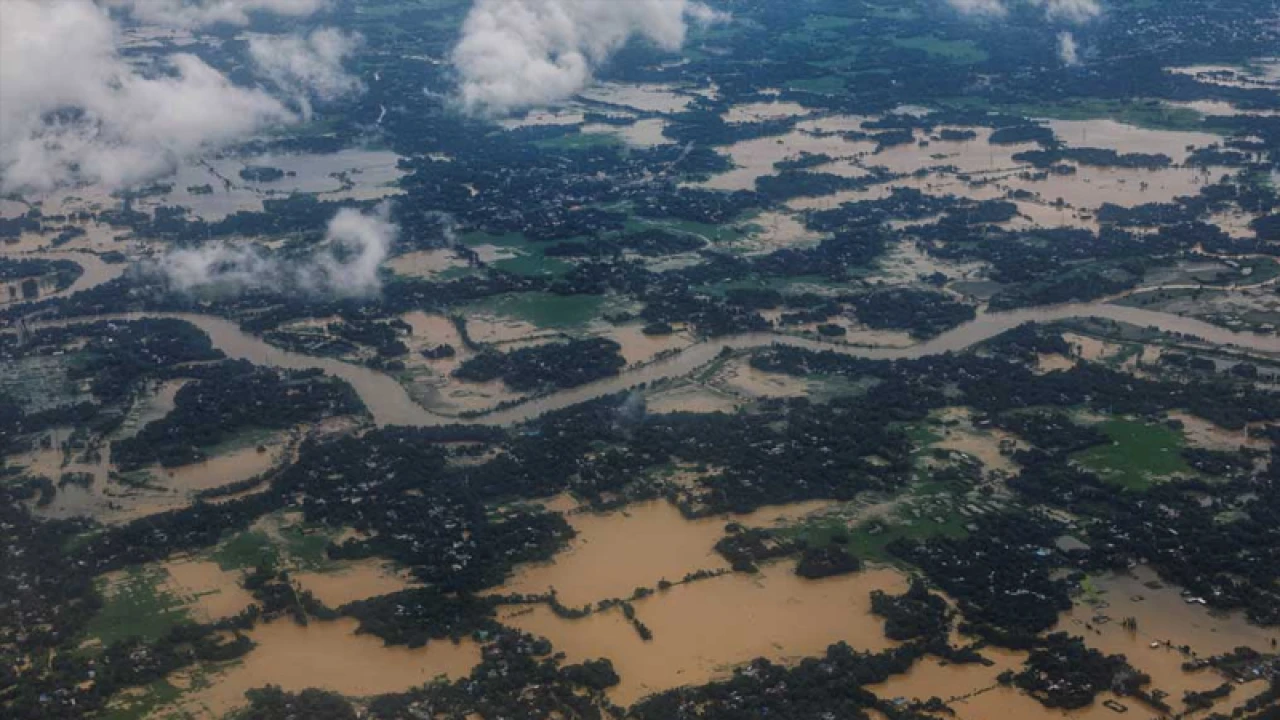 অর্ধকোটি মানুষ বানভাসি