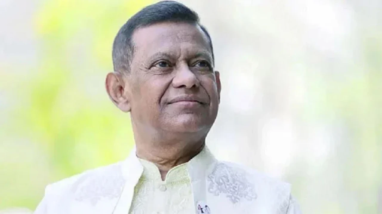 সাবেক বিচারপতি মানিকের বিরুদ্ধে যে মামলা করল পুলিশ