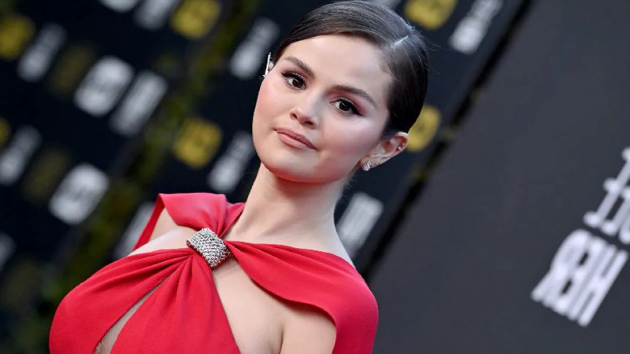 প্রযোজকের ভূমিকায় সেলেনা গোমেজ