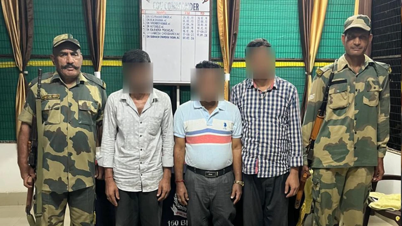 ত্রিপুরায় প্রবেশকালে ৩ বাংলাদেশি আটক