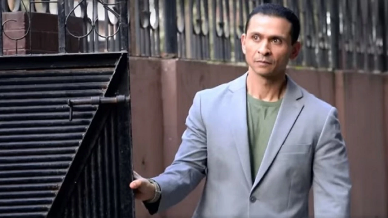 রাতে সোহেল তাজকে ‘ফলো করলেন’ কে