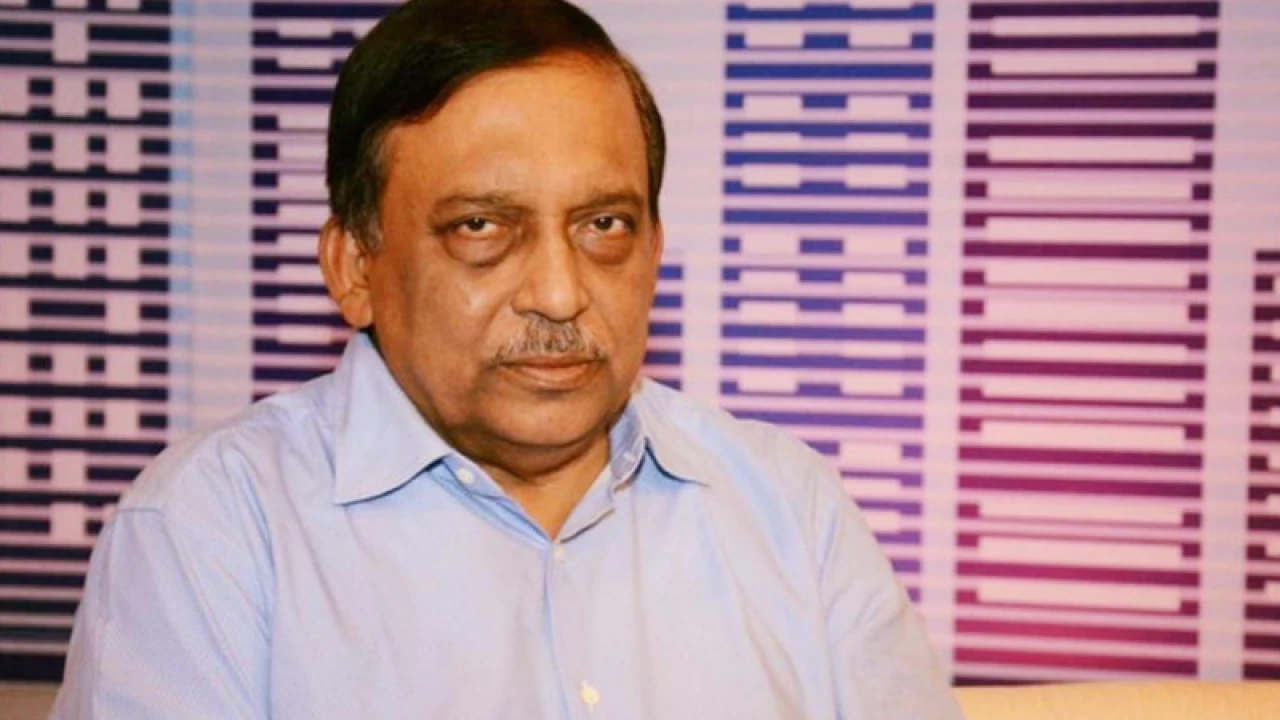 স্ত্রী-সন্তানসহ সাবেক স্বরাষ্ট্রমন্ত্রীর দেশত্যাগে নিষেধাজ্ঞা