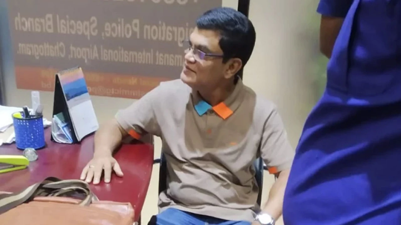 পালিয়ে যাচ্ছিলেন এস আলমের ঘনিষ্ঠ ব্যবসায়ী আনছারুল, বিমানবন্দরে আটক