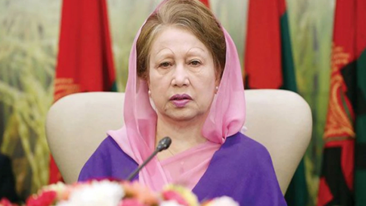 ৫ মামলায় খালাস পেলেন খালেদা জিয়া