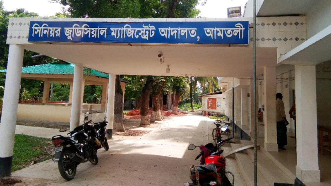 ইউপি সদস্যকে বিবস্ত্র করে মারধরের ঘটনায় মামলা