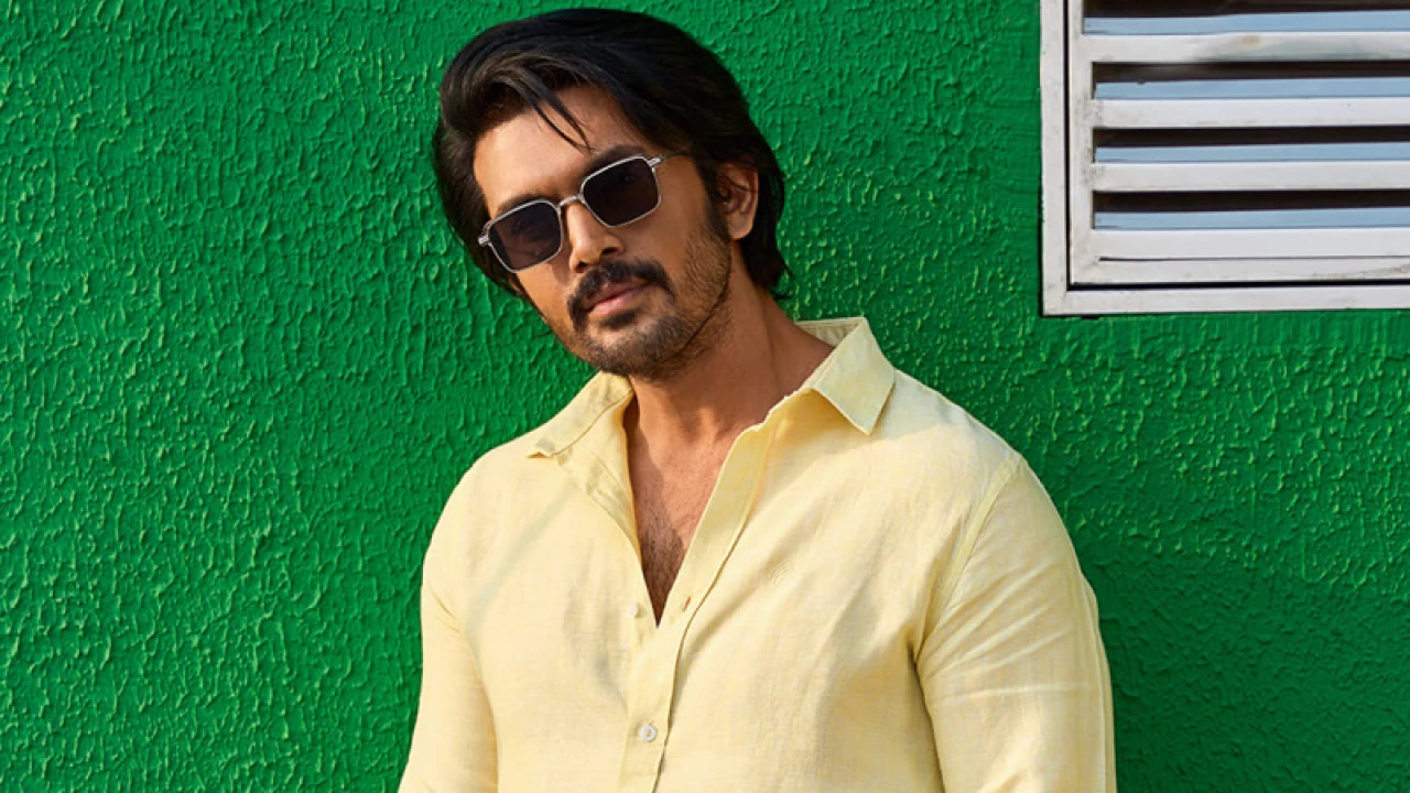 শুভ পারিশ্রমিক নিয়েছিলেন ৫ টাকার একটি কয়েন