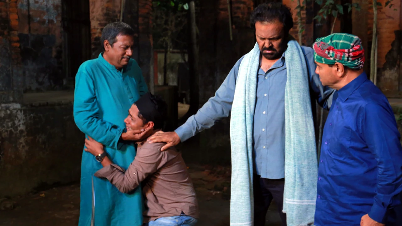 অবশেষে আসছে ‘রং ঢং’