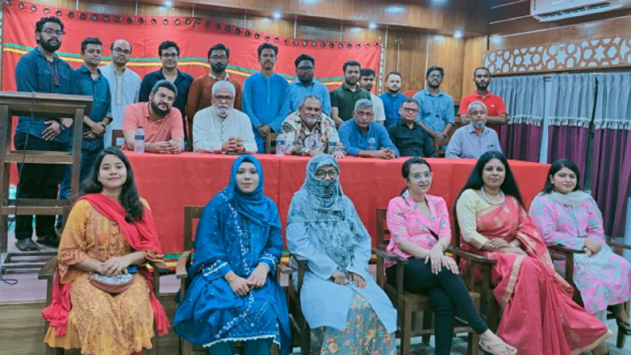 আইডিয়াল স্কুল অ্যান্ড কলেজ আ্যলামনাই এসোসিয়েশনের প্রথম সভা