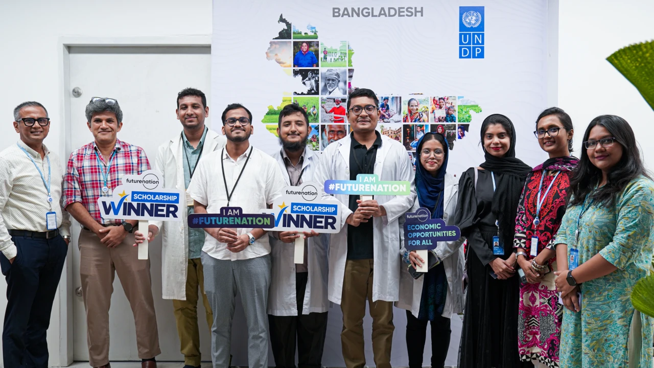 মেডিকেল শিক্ষার্থীদের জন্য স্কলারশিপ প্রোগ্রাম চালু করল ইউএনডিপি