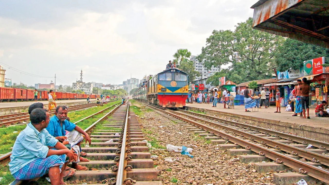 কাপড়ে মোড়ানো নবজাতকের মরদেহ পড়ে ছিল তেজগাঁও রেলস্টেশনে