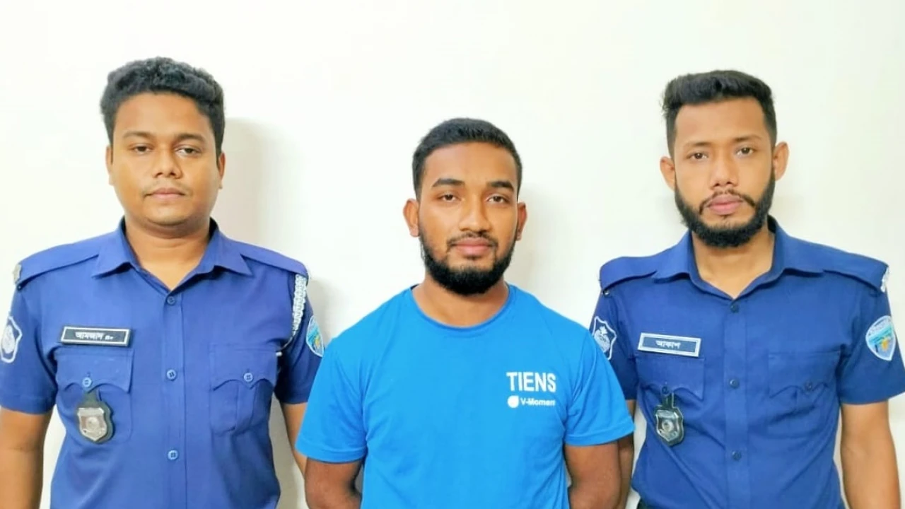 সমুদ্রসৈকতে সৈকতে নারীদের মারধর, গ্রেপ্তার যুবক আদালতে