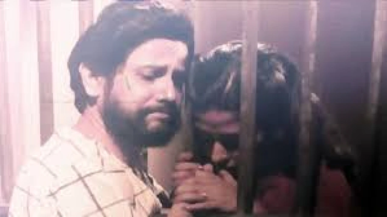 যেভাবে বাকের ভাই হয়ে উঠেছিলেন আসাদুজ্জামান নূর