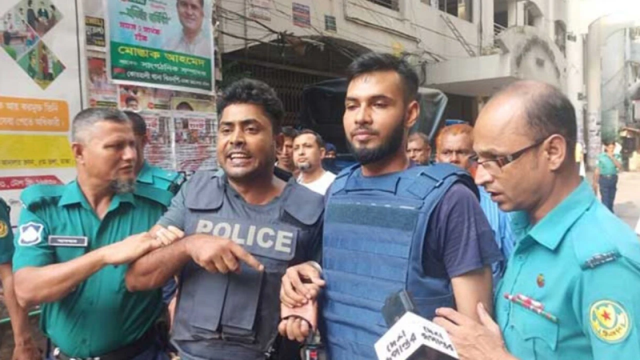 ফেসবুকে সহকর্মীদের উস্কানির অভিযোগে দুই পুলিশ সদস্য ফের রিমান্ডে