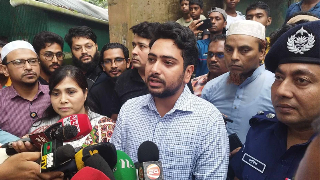 পার্বত্য চট্টগ্রামে ইন্টারনেট বন্ধ নিয়ে যা বললেন উপদেষ্টা নাহিদ