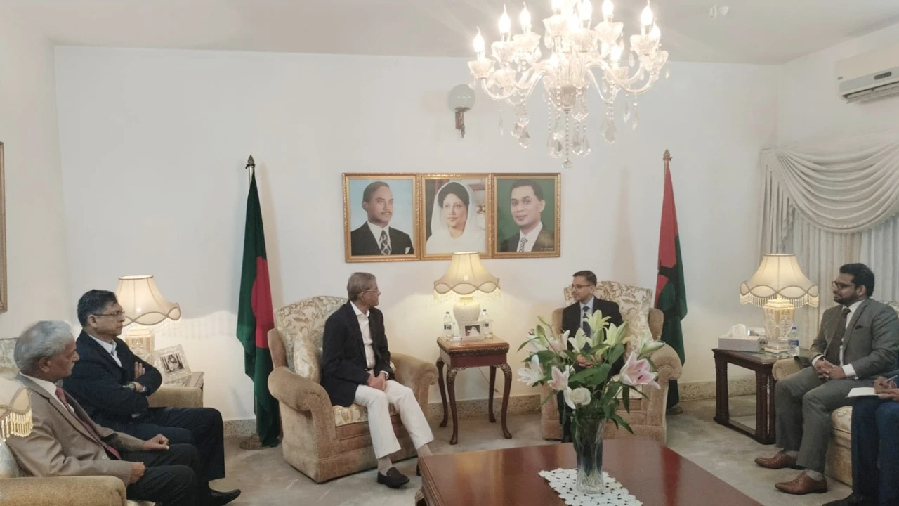 ভারতের হাইকমিশনারের সঙ্গে বৈঠকে বসেছেন বিএনপি নেতারা