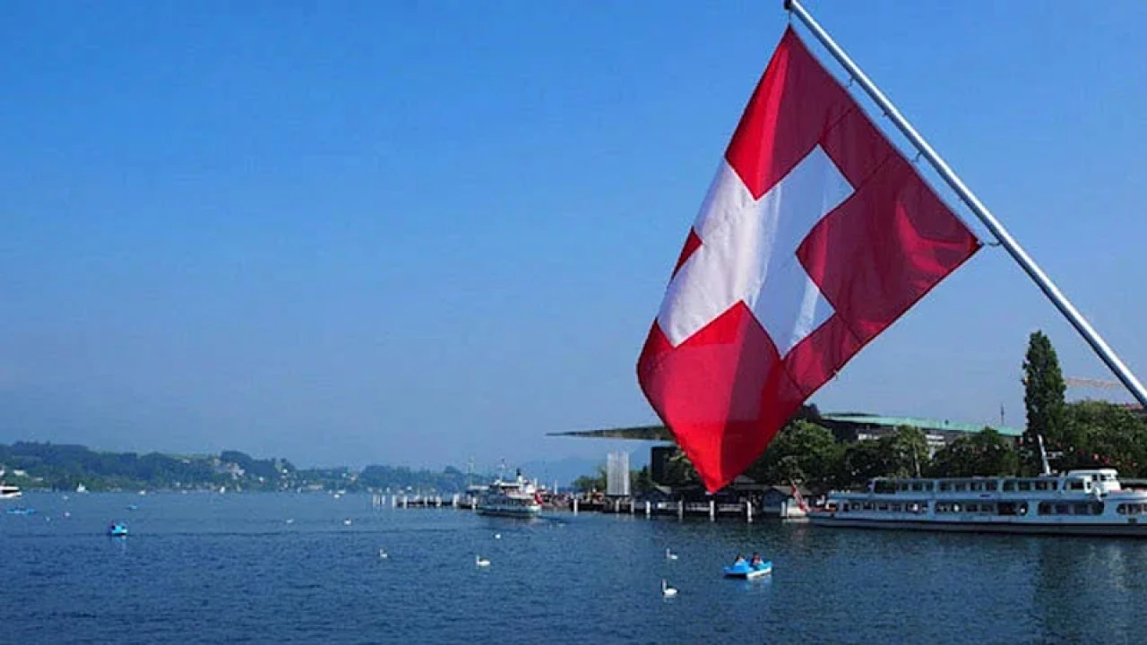 সুইজারল্যান্ড জাতিসংঘে যোগদান করে