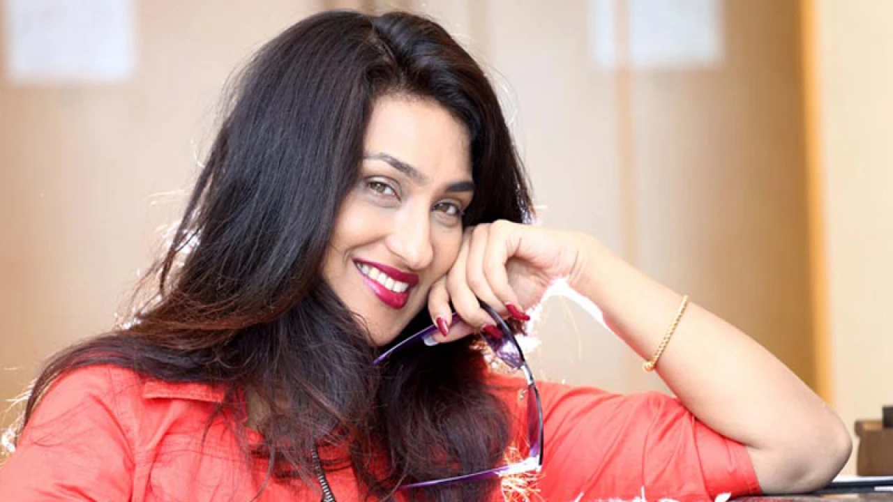 ঢাকার ‘তরী’ থেকে বাদ পড়ছেন কলকাতার ঋতুপর্ণা