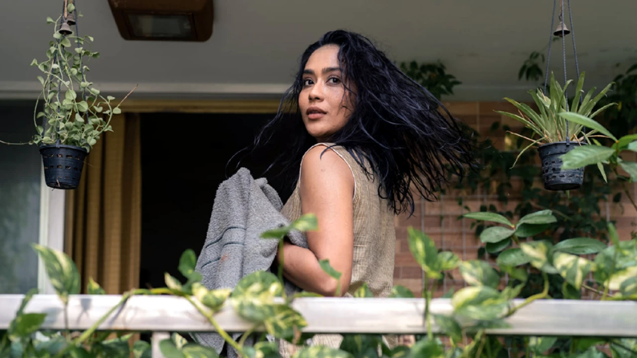 ‘রিমান্ড’-এ অভিনেত্রী মম