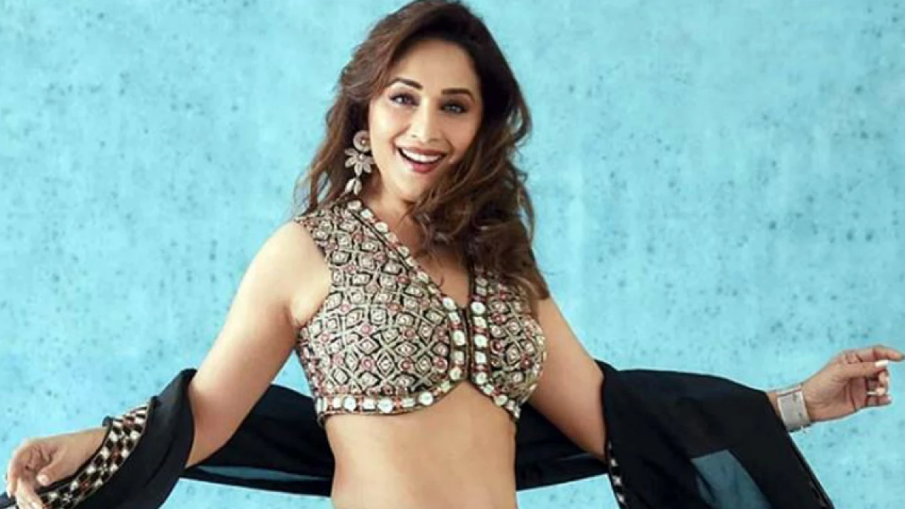 ‘দেবদাস’এ নাচের দৃশ্যে অন্তঃসত্ত্বা মাধুরী