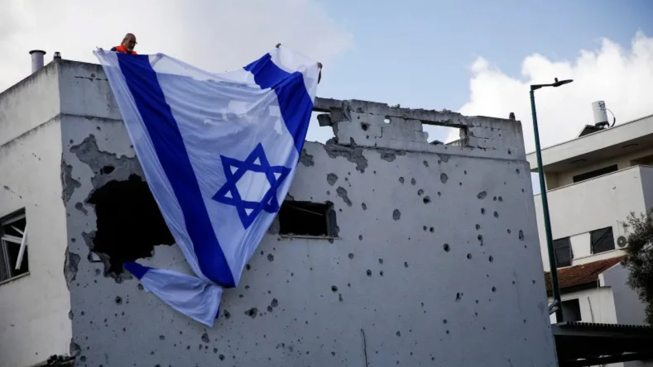 হিজবুল্লাহর হামলায় ‘লণ্ডভণ্ড’ হয় ইসরায়েলের পর্যটন নগরী হাইফা