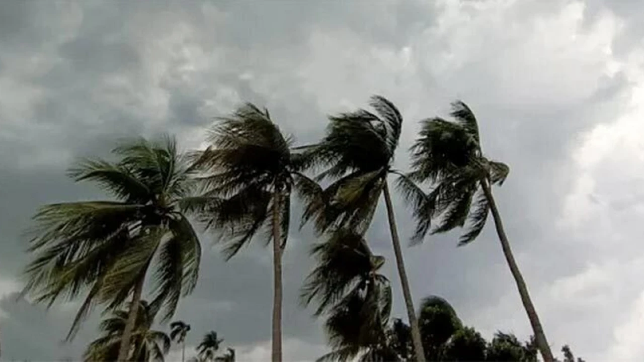 ঝড়-বৃষ্টি নিয়ে যে তথ্য দিল আবহাওয়া অফিস