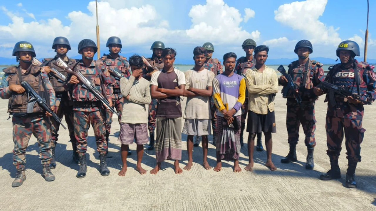 ৫ বাংলাদেশিকে ফেরত দিল আরাকান আর্মি