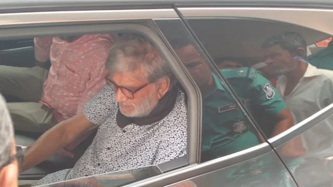 জামিন পেয়ে বাড়ি ফিরলেন সাবেক পরিকল্পনামন্ত্রী