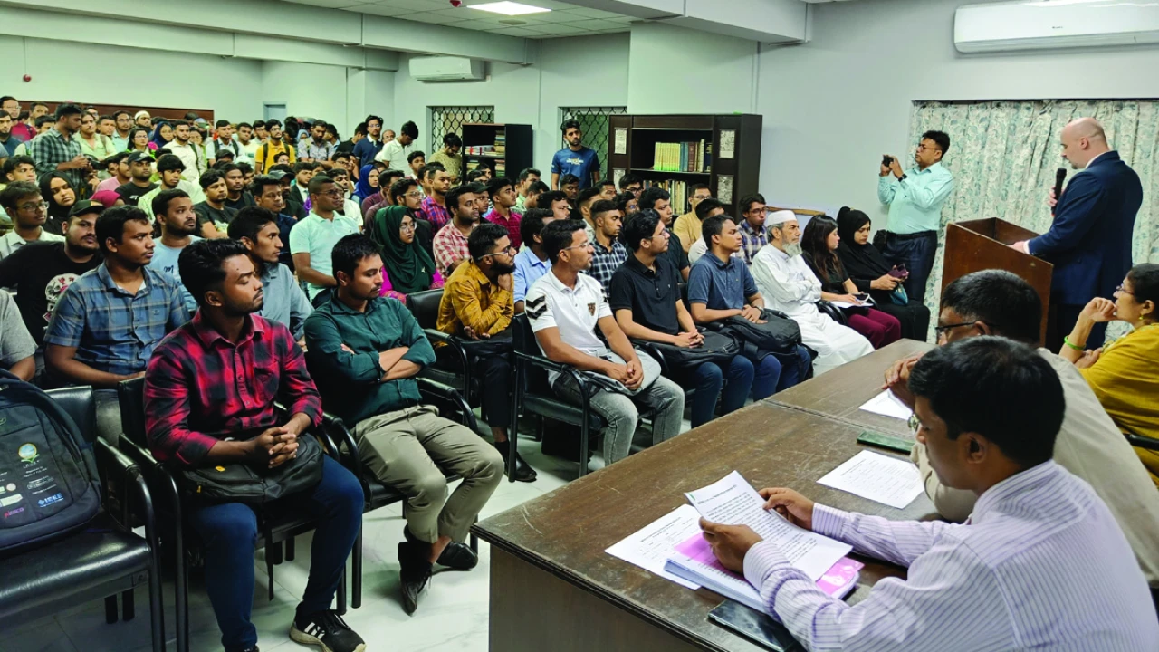 রাশিয়ায় পড়াশোনার সুযোগ নিয়ে ঢাকায় সেমিনার