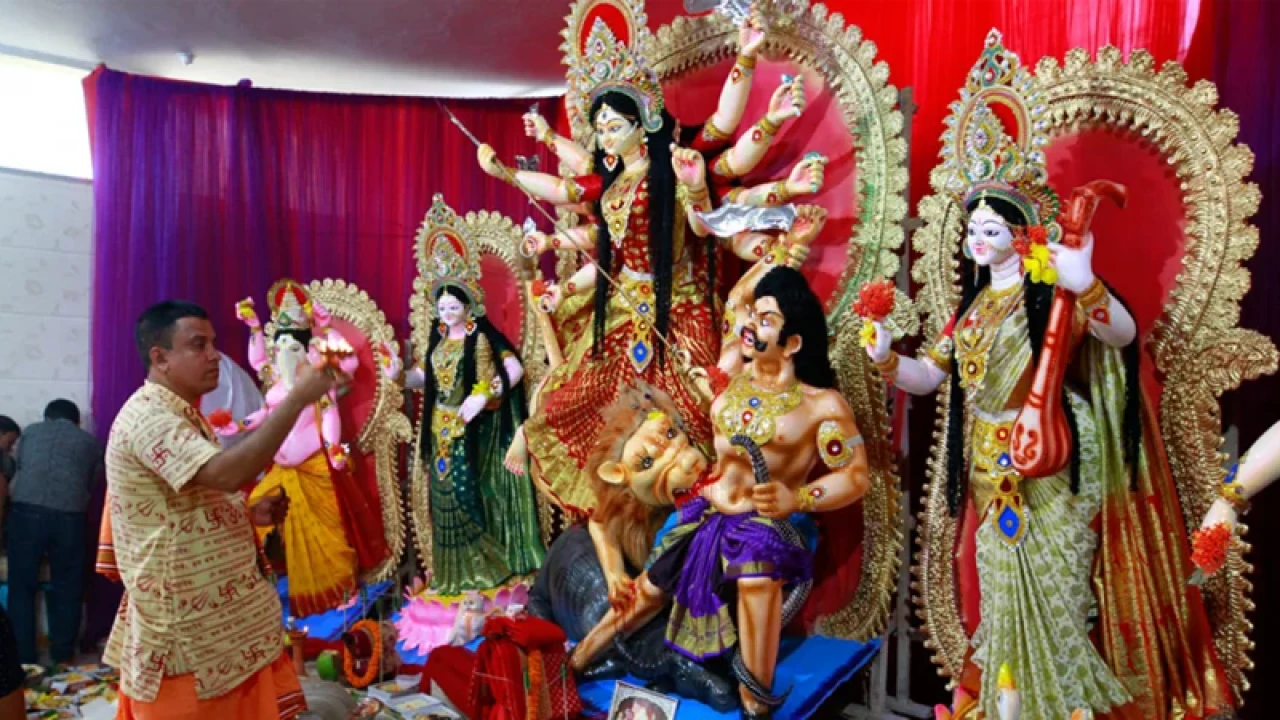 মহানবমী আজ, মণ্ডপে-মণ্ডপে বিদায়ের সুর