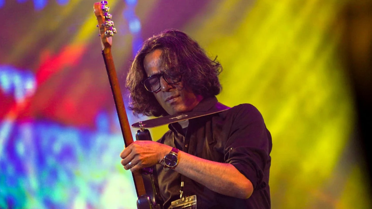 বাপ্পা মজুমদারের ‘শহরের চোখ’