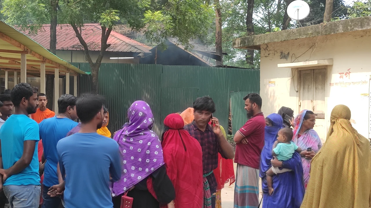 পরিত্যক্ত ঘরে মিলল গলায় কাপড় প্যাঁচানো ব্যক্তির মরদেহ