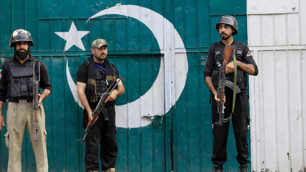 পাকিস্তানে পুলিশ সদর দপ্তরে হামলা, নিহত ৬