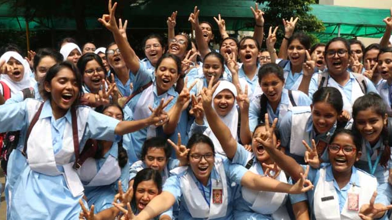 এইচএসসিতে পাসের হার ৭৭.৭৮ শতাংশ (ভিডিও)