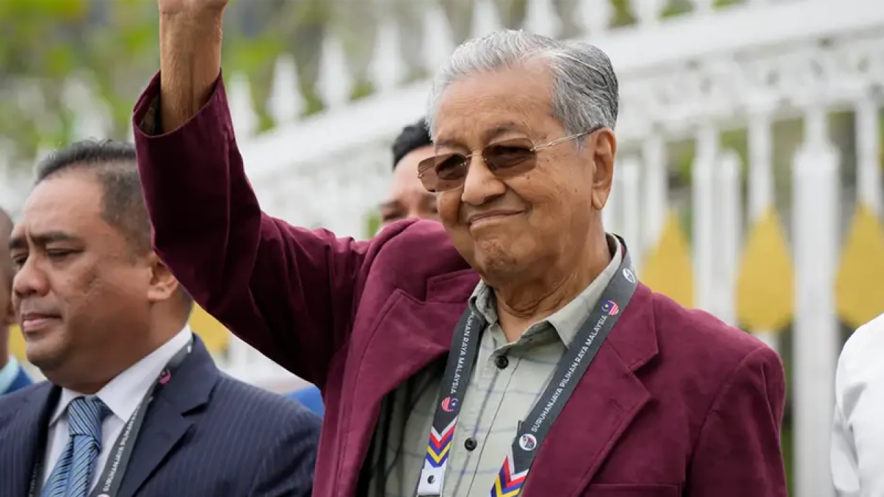 হাসপাতালে ভর্তি মাহাথির মোহাম্মদ