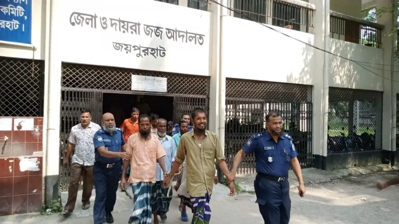 জয়পুরহাটে হত্যা মামলায় ১৩ জনের যাবজ্জীবন