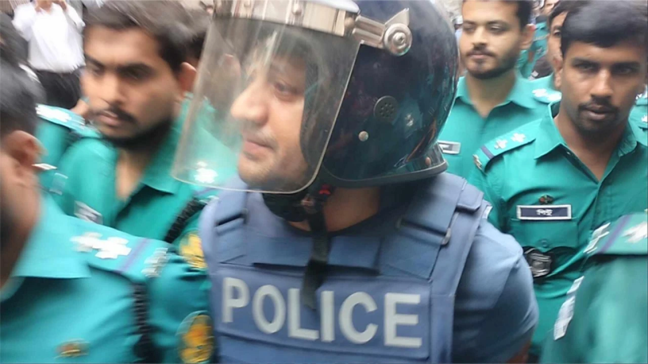 ব্যারিস্টার সুমনের ১০ দিনের রিমান্ড আবেদন