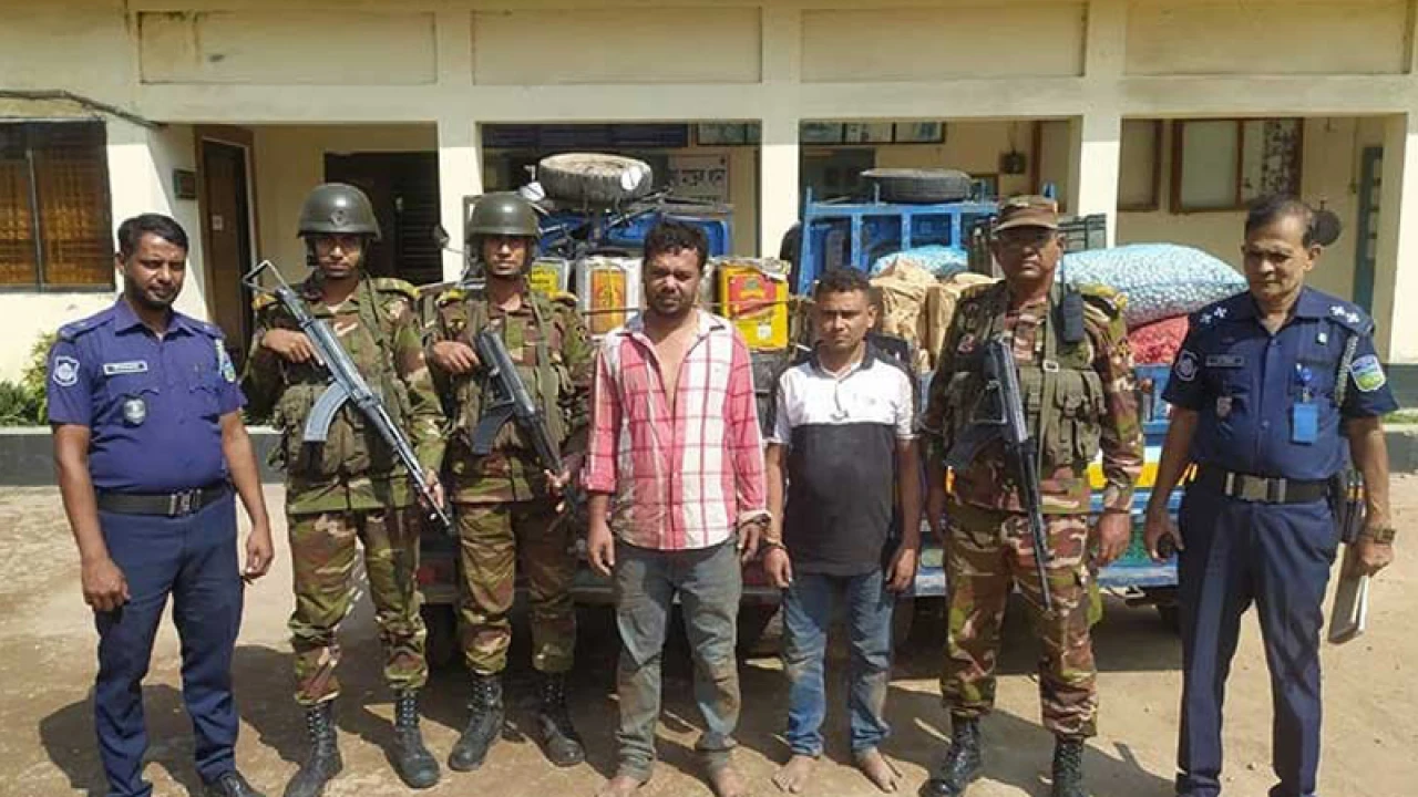 চাঁদা না পেয়ে পণ্যবাহী ট্রাকের মালামাল লুট, ছাত্রদলের দুইজন আটক