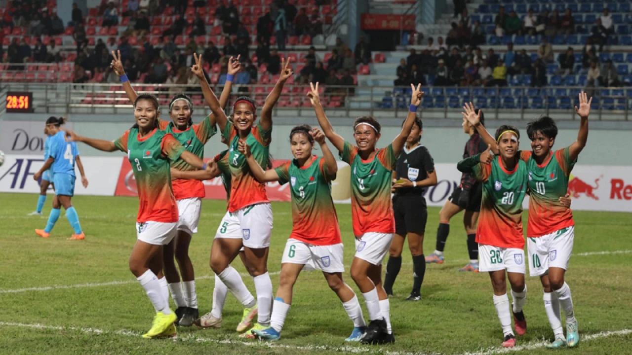 ভারতকে হারিয়ে সাফের সেমিফাইনালে গ্রুপ চ্যাম্পিয়ন বাংলাদেশ