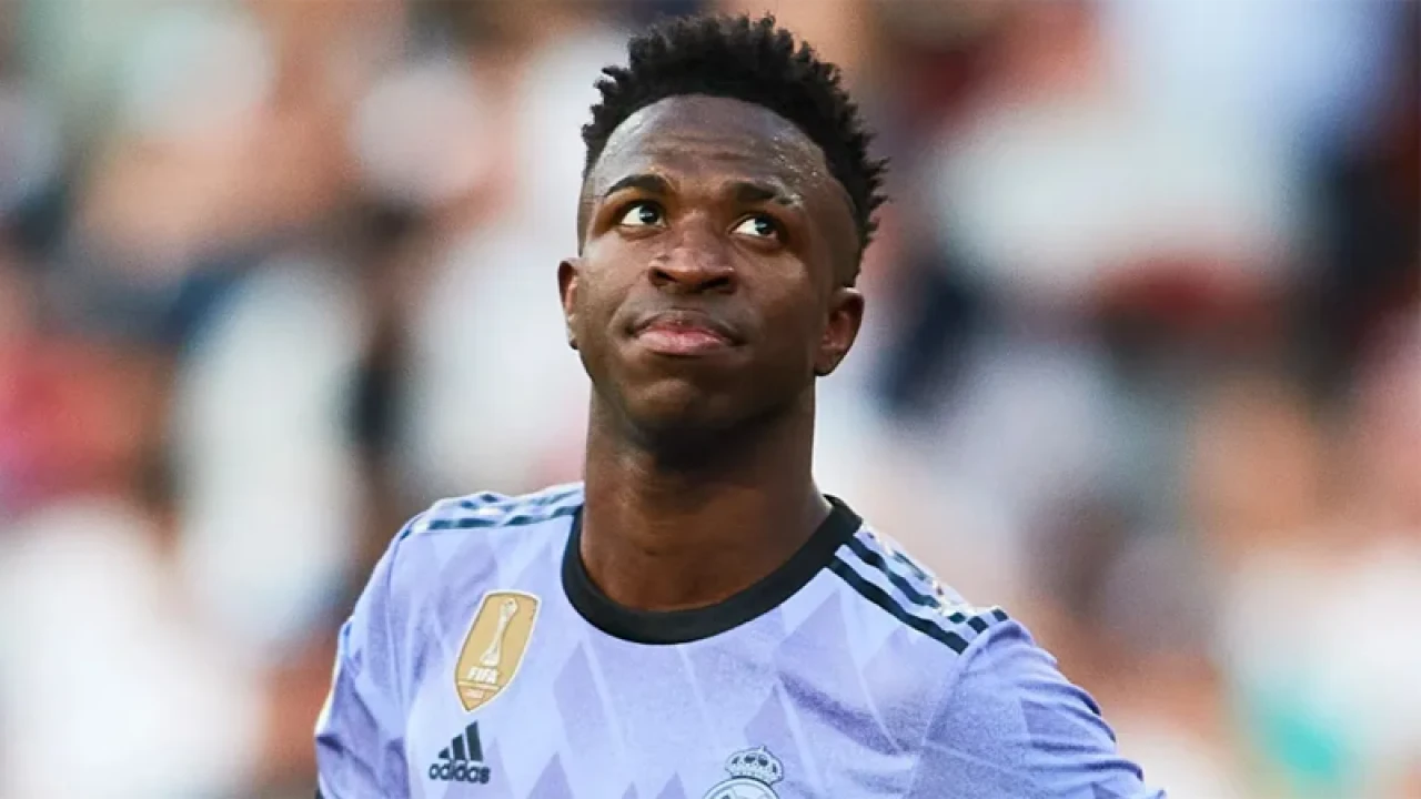 ভিনির হাতে উঠছে না ব্যালন ডি’অর, তথ্য ফাঁস!