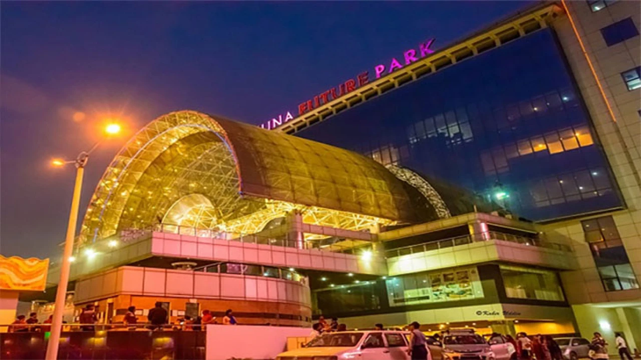 ঢাকার যেসব মার্কেট-দোকানপাট বুধবার বন্ধ