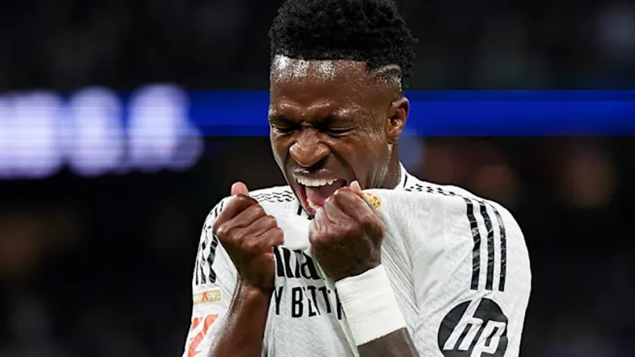 ভিনিসিয়াস যে কারণে ব্যালন ডি’অর পাননি