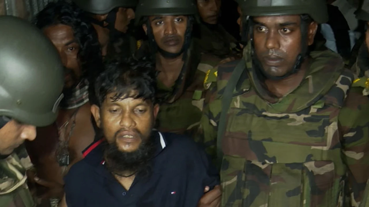 সন্ত্রাসী ঠোঁটকাটা আলতাফ গ্রেপ্তার