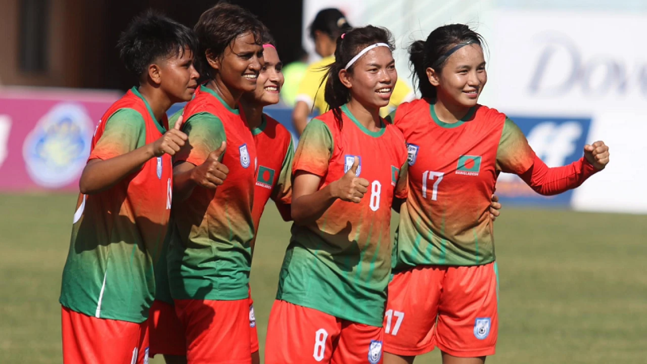 টানা দ্বিতীয়বার সাফ চ্যাম্পিয়ন বাংলাদেশ